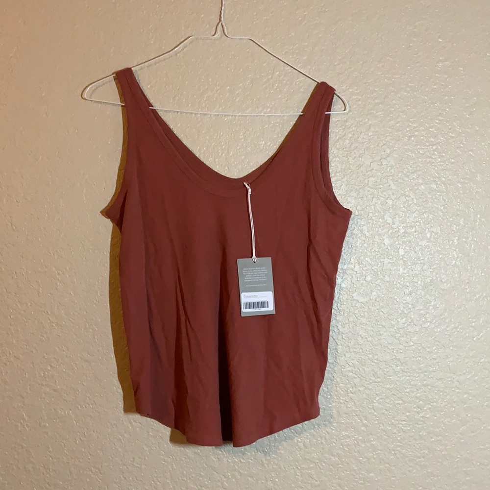NWT Everlane tank.